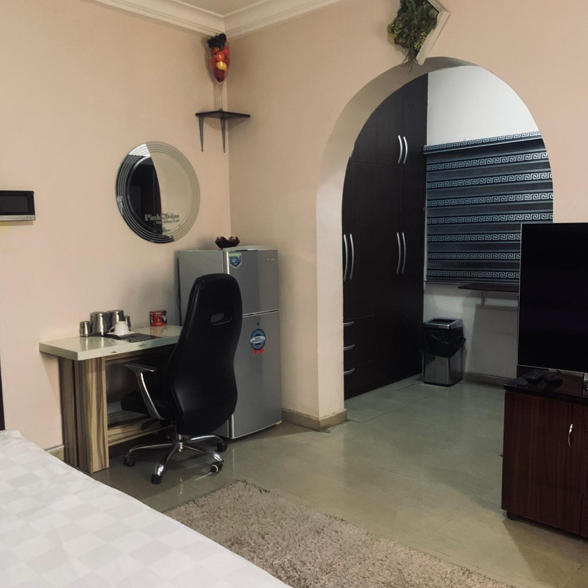 Aparthotel Health Plaza Abuja Exterior foto