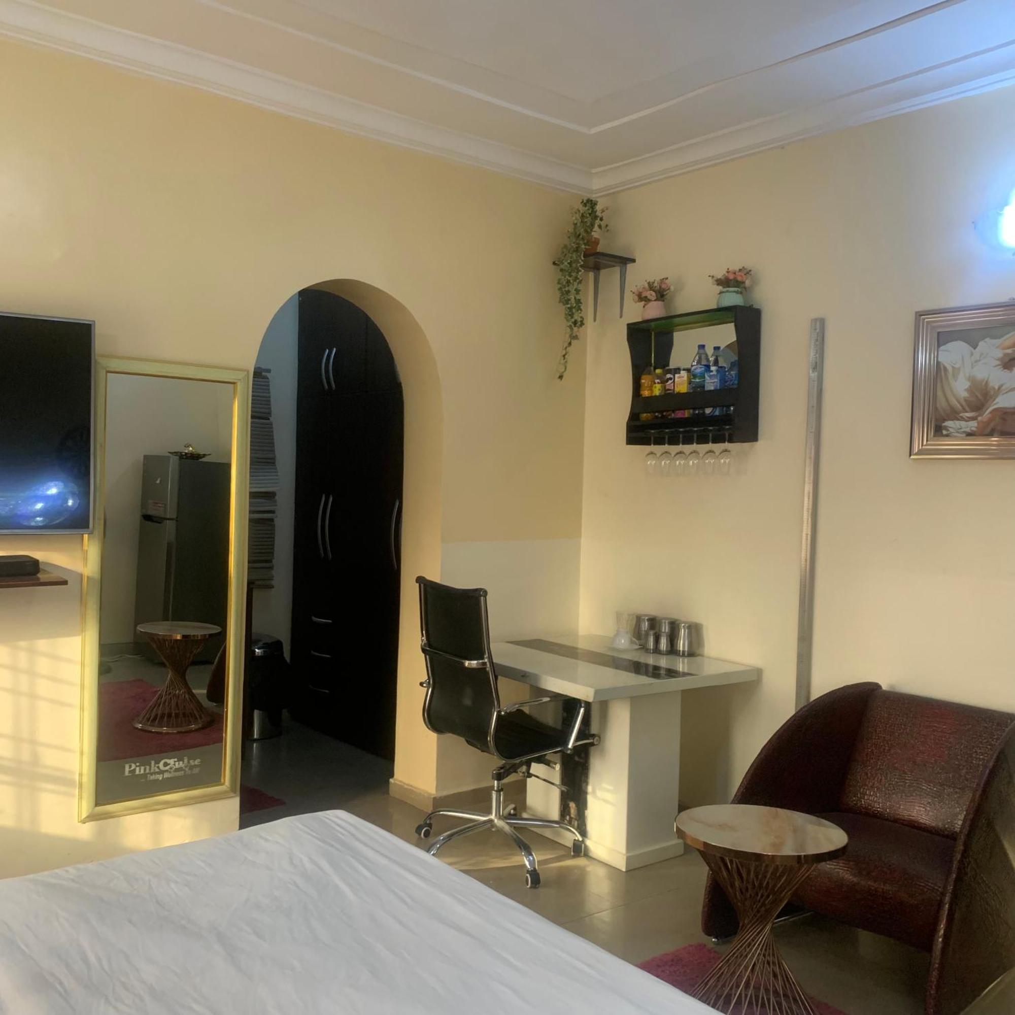 Aparthotel Health Plaza Abuja Exterior foto